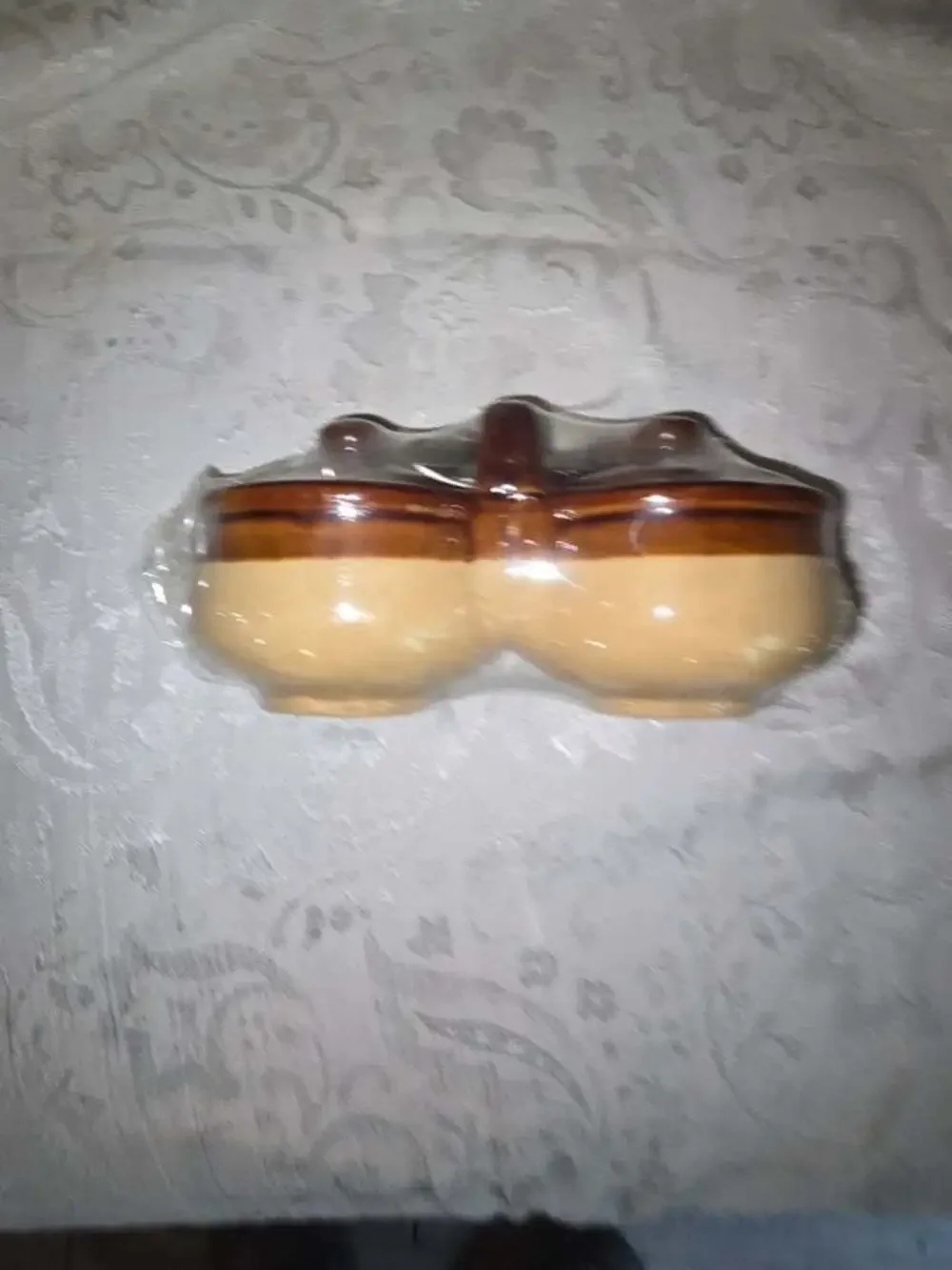 Double condiment server
